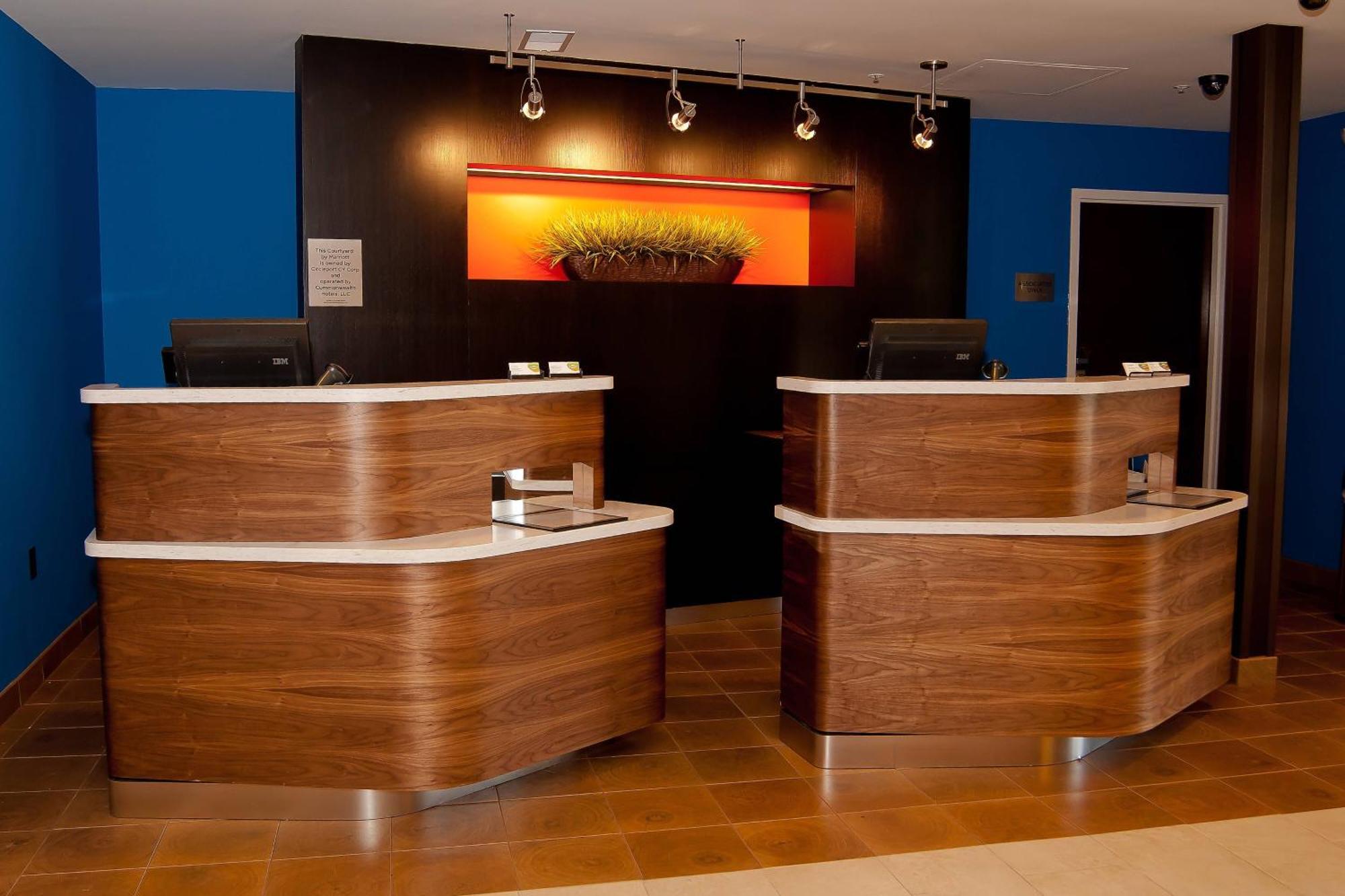 Courtyard By Marriott Cincinnati Airport Erlanger Exterior photo