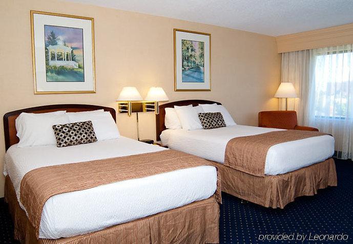 Courtyard By Marriott Cincinnati Airport Erlanger Room photo